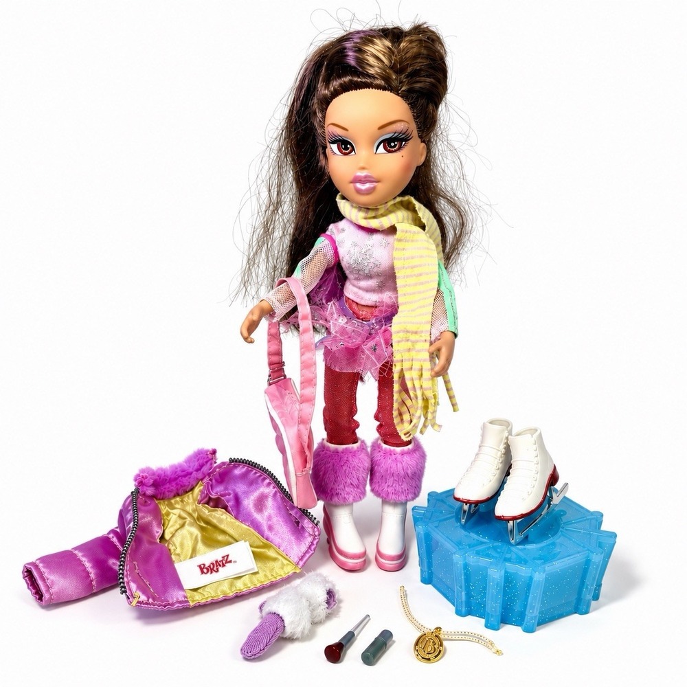 Bratz Ice Champions Yasmin Doll 2006 MGA Ice Skating Outfit Ice Rink Accessories